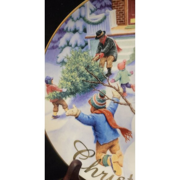 Avon Porcelain Collector's Plate "Winter Memories" - Picture 4 of 10
